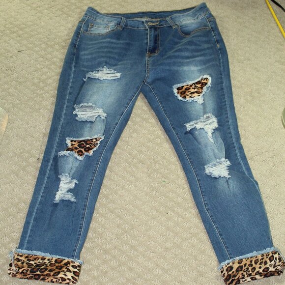 None Denim - Women's M High Rise Leopard Print Repair Roll Up Leopard Print Raw Hem Blue Jean